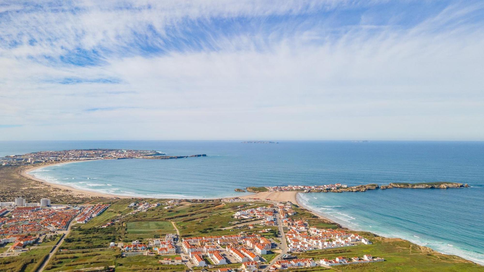 Baleal Happiness Surf House Villa Ferrel  Exterior photo